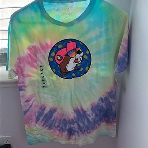 tie dye Buc-ee’s shirt